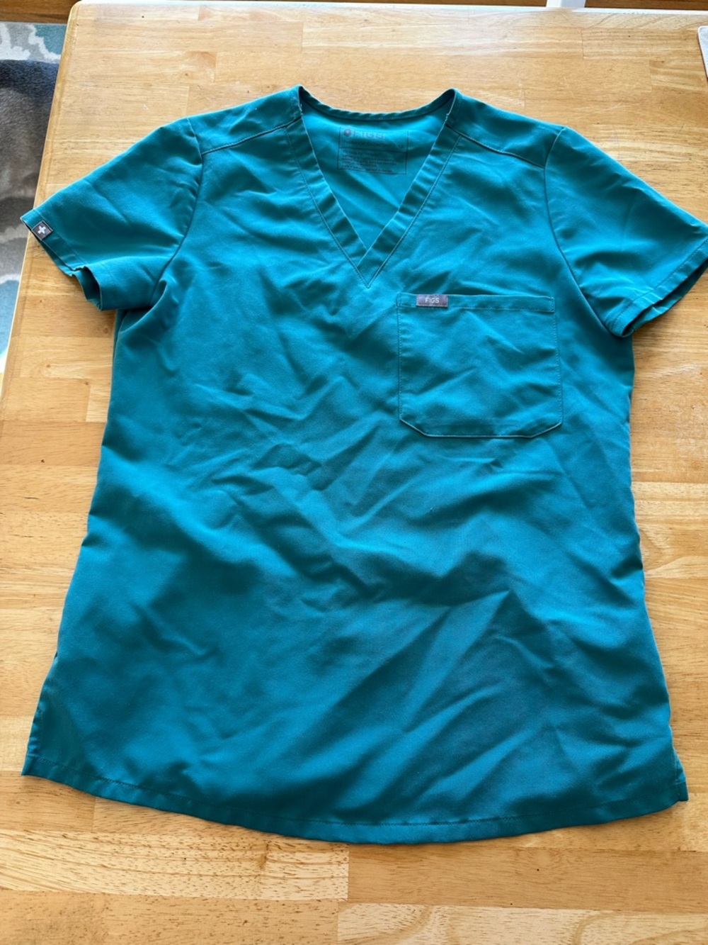 Figs scrub top XS